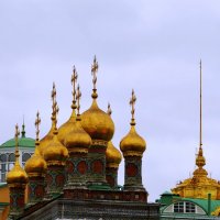 Купола церкви 12 апостолов в Кремле. :: Владимир Болдырев