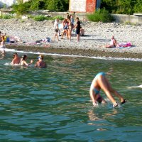 "Новые способы погружения в воду или эль-нырок ..." :: Андрей Горячев