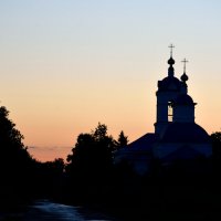 Церковь на закате. :: Вадим Жирков