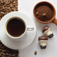 Чашка кофе и конфеты ручной работы :: Светлана Л.