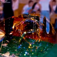 гигантский мыльный пузырь :: Юлёна Рачкова