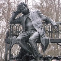 Памятник Александру Сергеевичу Пушкину в Санкт-Питербурге. :: Дарья 