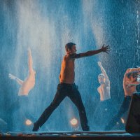 Театрализованное шоу под дождём «Между мной и тобой». Санкт-Петербургский театр танца «Искушение» :: Sergey 