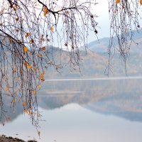 Осень на озере :: Владимир Анакин