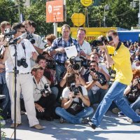 томск  ПЛОТНОСТЬ  ФОТОГРАФОВ  ,НЕ  МЕНЕЕ  ДЕСЯТИ  НА  1  КВ  МЕТР :: михаил пасеков