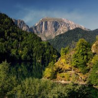 Осень на высокогорном озере. :: Андрей Романов