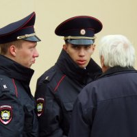 Городские зарисовки. Современники и современницы. :: Геннадий Александрович