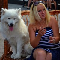 «Дама с собачкой» или собачка с дамой... :: Aleks Nikon.ua