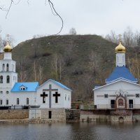 Самарская обл.,пос.Волжский.Храм на Святом источнике :: Дмитрий Фадин