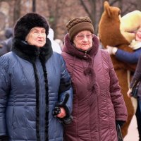 Городские зарисовки. Современники и современницы. :: Геннадий Александрович