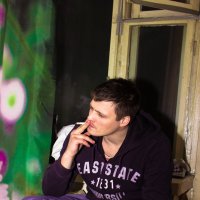 Человек с сигаретой :: Андрей Желаев