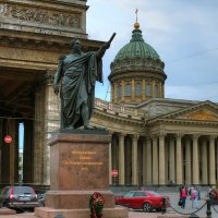Памятник М.И.Кутузову у Казанского собора :: Валентин Яруллин