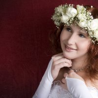 Невеста в венке :: Дарья Жбрыкунова