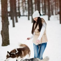 Фотосессия в зимнем лесу. :: Лилия Абзалова