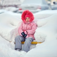 В объятьях зимы.На заснеженной скамейке. :: Алексей Хаустов