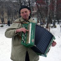 Уличный музыкант :: Виктор Сергеевич Конышев