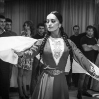 танцовщица :: Батик Табуев