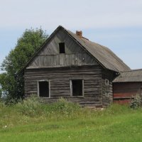 Домик в деревне :: Сергей Погарельский