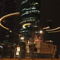Москва-сити, кран работает и ночью) :: Дмитрий Седых