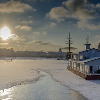 «Мороз и солнце; день чудесный!»* :: Valeriy Piterskiy
