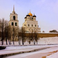 ЗИМНИЙ ПСКОВ :: Николай Гренков