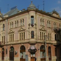 Административное  здание  в  Черновцах :: Андрей  Васильевич Коляскин