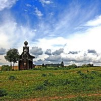 деревянная церковь :: Валерий Валвиз
