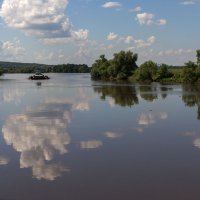 Высокая вода на Москва-реке :: Александр Черевань