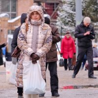 Городские зарисовки. Современники и современницы. :: Геннадий Александрович