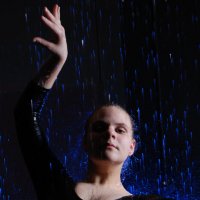 Танец под дождем :: Наталья Зинченко