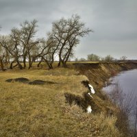 Танцы на берегу :: Денис Тихонов