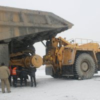 Маленькая поломка большой машины 2 :: Александр Вуколов