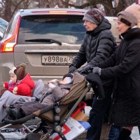 Городские зарисовки. Современники и современницы. :: Геннадий Александрович