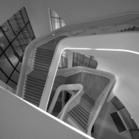 Здание музея по проекту архитектора Зари Хадид в Сеуле (по принципу спирали Фибоначчи 7-2) :: Sofia Rakitskaia