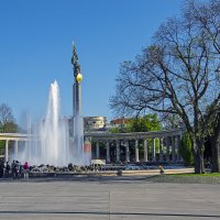 Вена. Памятник Советским солдатам. :: Сергей Фомичев
