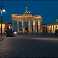 Бранденбургские ворота,Берлин :: Евгений Нелихов