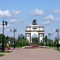 Триумфальная арка :: Анатолий Бугаев