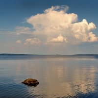 Облако над озером :: Валерий Талашов