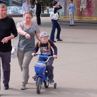 Городские зарисовки. Современники и современницы. :: Геннадий Александрович