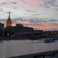 Москва на закате :: Mari 