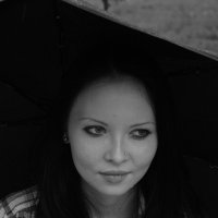 Под дождем :: Ирина Тихоненко