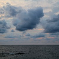 облака над морем :: valeriy g_g