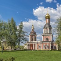 Храм Троицы Живоначальной в Усадьбе Свиблово :: Борис Гольдберг