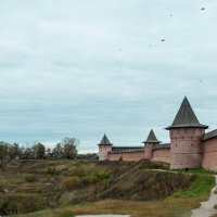 И всё же, в таких местах нужно бывать одному. Лучше  чувствуешь связь времён! :: Игорь Сорокин