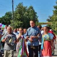 Деревенские гуляния с гармонью. :: Галина .