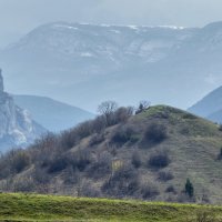 Бельбекские ворота, апрель :: Игорь Кузьмин