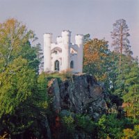 В парке Монрепо :: Александр Петров