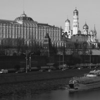 Москва- река и Кремль :: Андрей Денисов