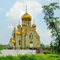 Храм у дороги :: Александр Бурилов