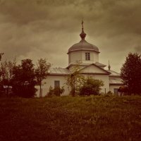 Церковь на холме :: Владимир ЯЩУК